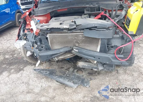 2017 Hyundai Santa Fe Sport 2.4L z USA, uszkodzony, nr VIN 5XYZT3LB1HG479869